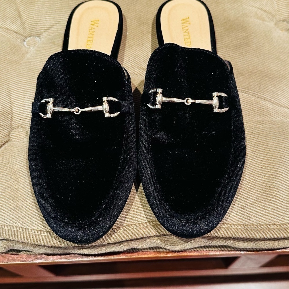 Wanted Ladies Suede Horse Bit Mules.